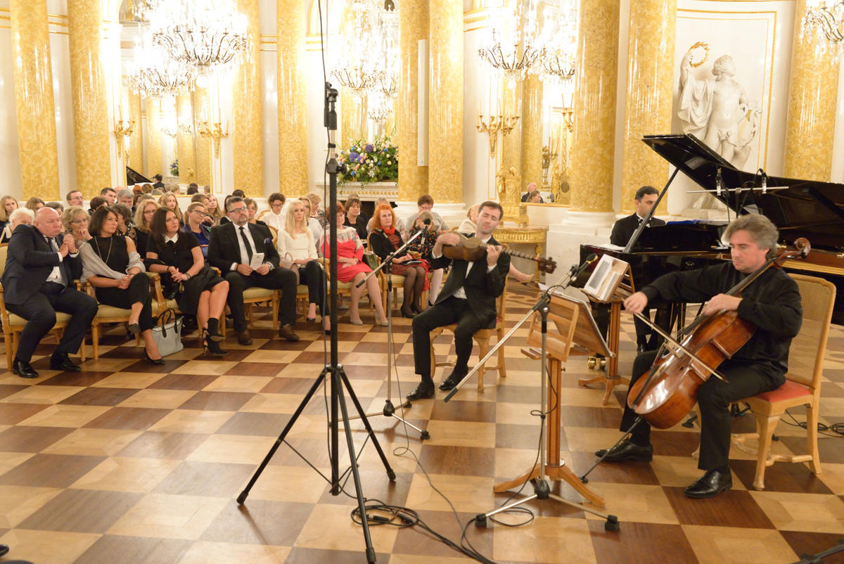 Юбилей Ростроповича в Варшаве ознаменовался блестящим концертом азербайджанских музыкантов (ВИДЕО, ФОТО)