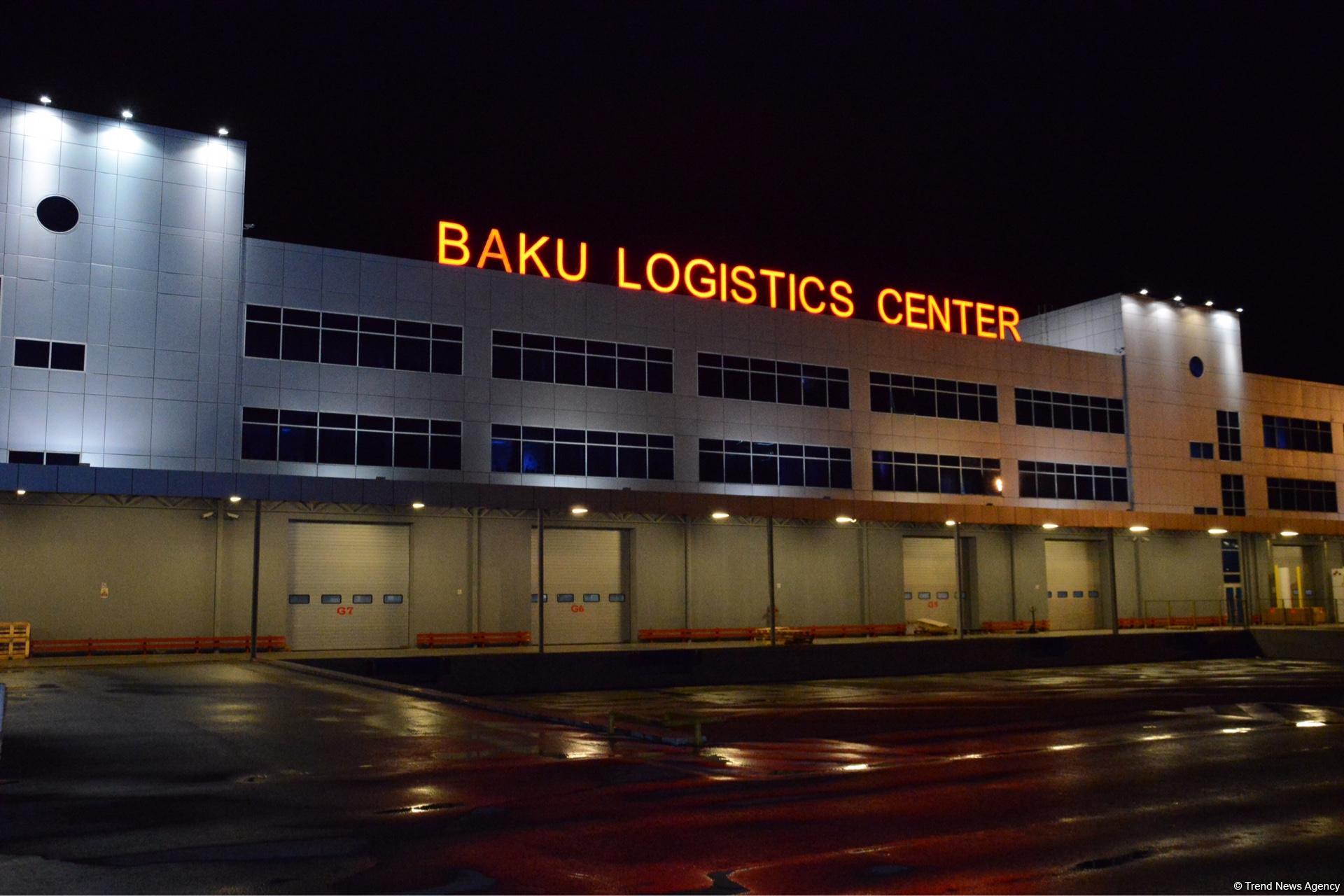 Тело всемирно известного азербайджанского ученого Лютфи Заде доставлено в Баку (ФОТО)