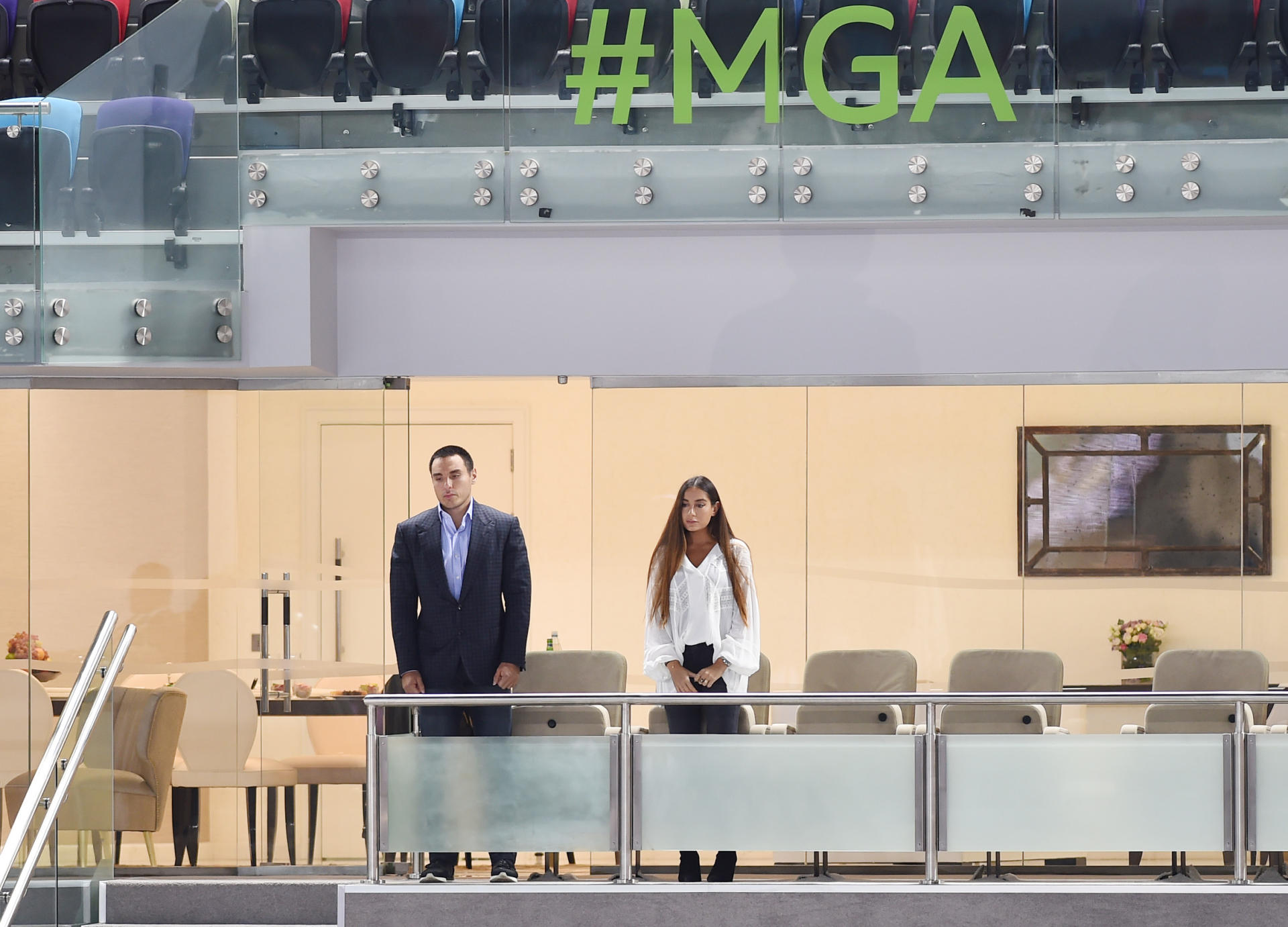 Президент Ильхам Алиев и его супруга наблюдали за игрой сборной Азербайджана по волейболу (ФОТО)