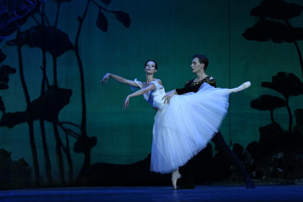 Ведущие солисты Украины в Баку - вечер высокого искусства (ФОТО)