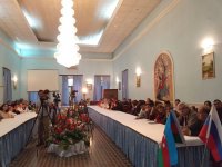 В Баку отметили день рождения Сергея Есенина (ФОТО)