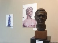 Блестящая фантазия и смелый творческий почерк: 90-летие Токая Мамедова отметили в Баку потрясающей выставкой (ФОТО)