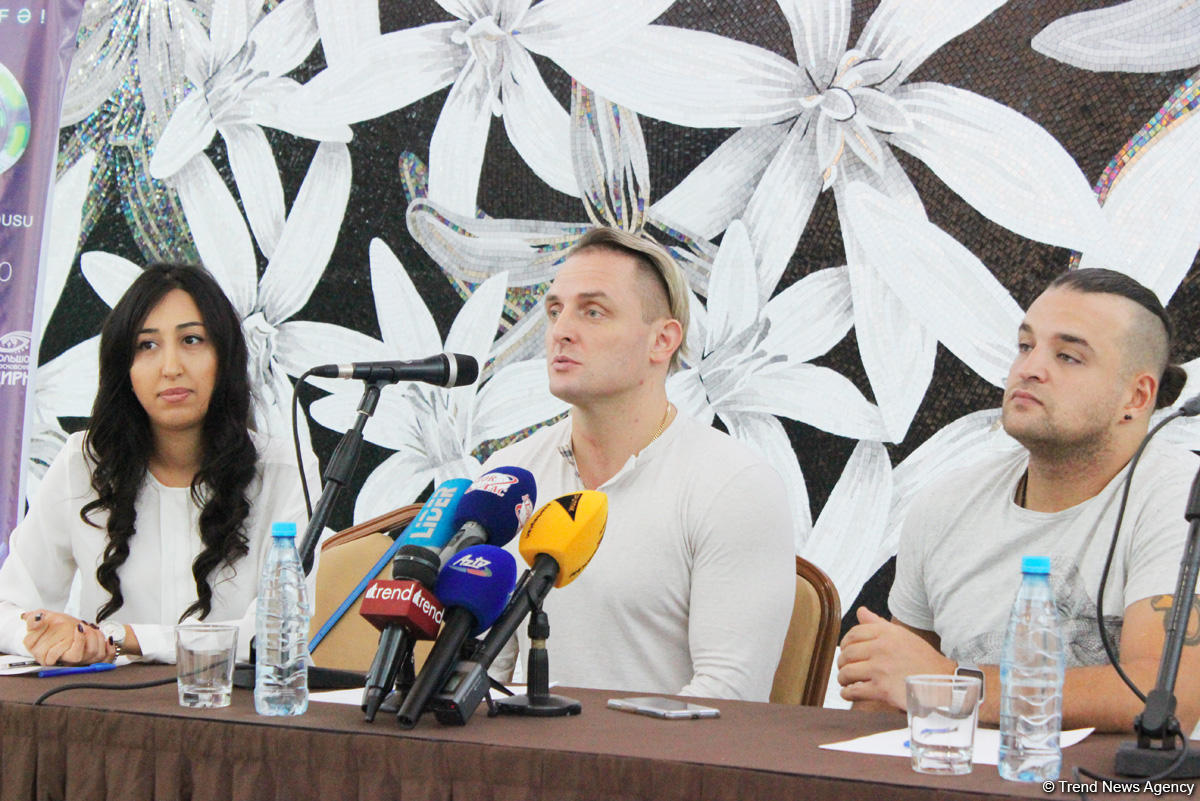 Такого Баку еще не видел! Невероятное шоу братьев Запашных на грани человеческих возможностей и с супер технологиями (ФОТО)