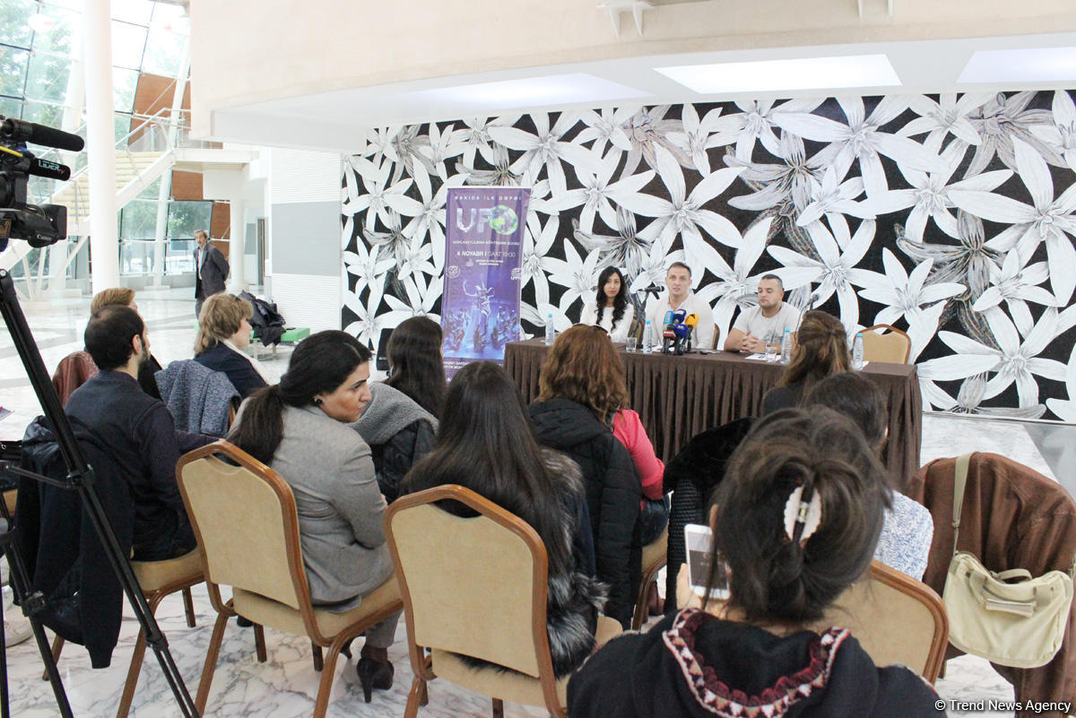 Такого Баку еще не видел! Невероятное шоу братьев Запашных на грани человеческих возможностей и с супер технологиями (ФОТО)