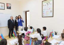 Первый вице-президент Мехрибан Алиева ознакомилась с условиями, созданными в новом здании средней школы в поселке Рамана (ФОТО)