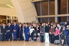 Первый вице-президент Мехрибан Алиева приняла участие в церемонии открытия выставки "Модернизм и мода" (ФОТО) (версия 2)