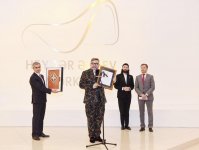 Первый вице-президент Мехрибан Алиева приняла участие в церемонии открытия выставки "Модернизм и мода" (ФОТО) (версия 2)