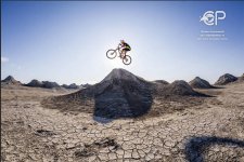 Умопомрачительные трюки мирового рекордсмена Кенни Белэй в Гобустане (ВИДЕО, ФОТО)