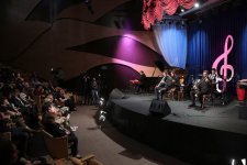 В Баку прошел творческий вечер Мобиля Бабаева (ФОТО)