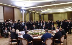 Президент Ильхам Алиев принял участие в заседании Совета глав государств СНГ в узком составе (ФОТО)