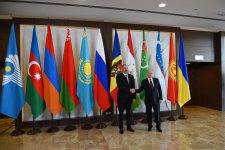 Президент Ильхам Алиев принял участие в заседании Совета глав государств СНГ в узком составе (ФОТО)