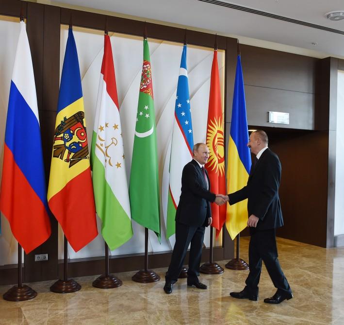 Президент Ильхам Алиев принял участие в заседании Совета глав государств СНГ в узком составе (ФОТО)