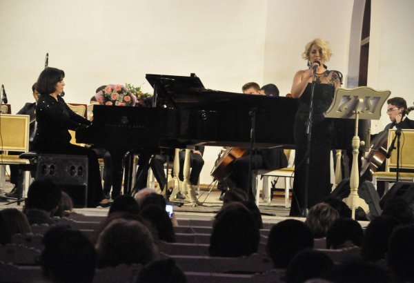 Пикя Ахундова провела творческий вечер, объединив эстрадных и классических исполнителей (ФОТО)