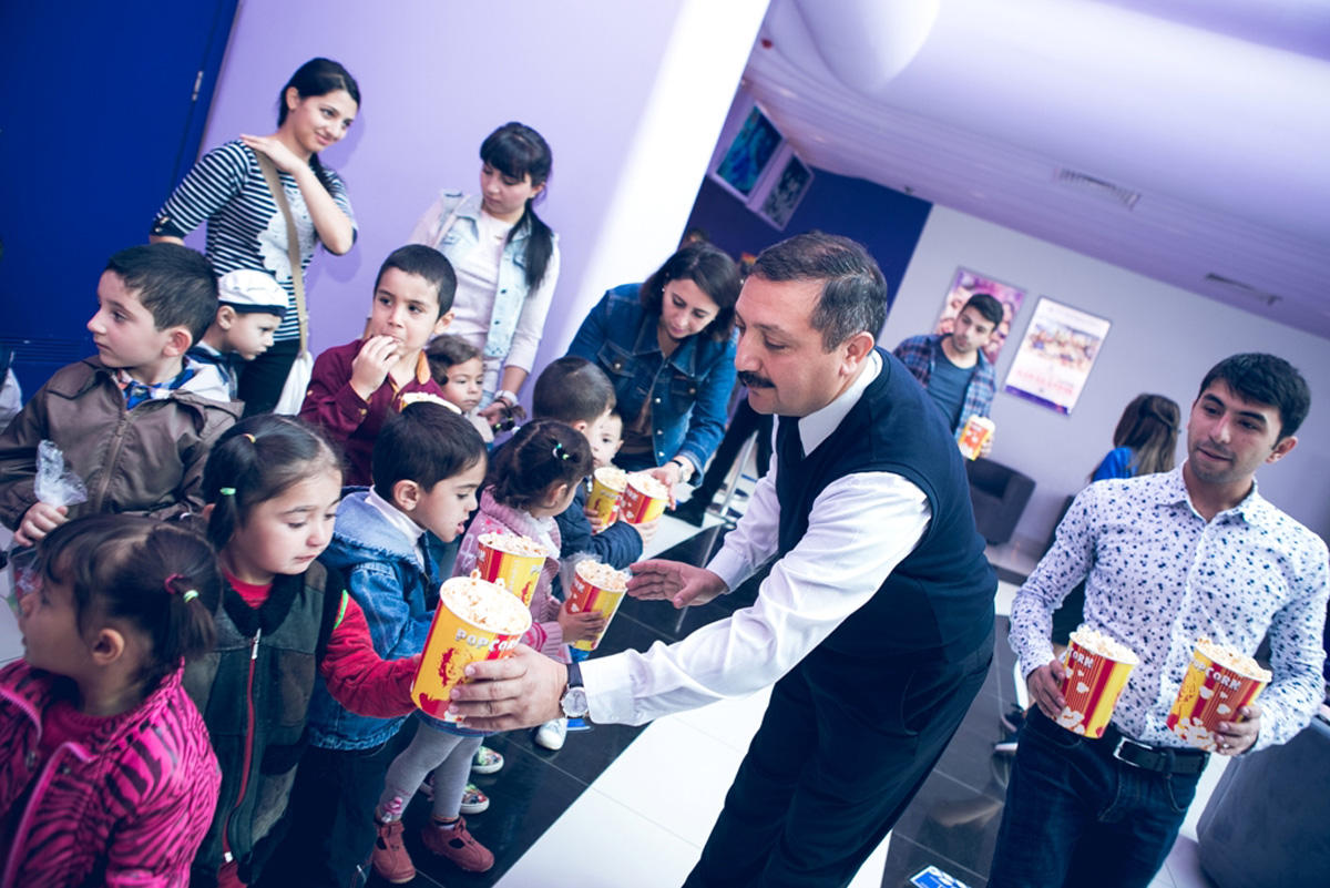 Воспитанники Детской деревни SOS Гянджа провели незабываемый день в CinemaPlus (ВИДЕО, ФОТО)
