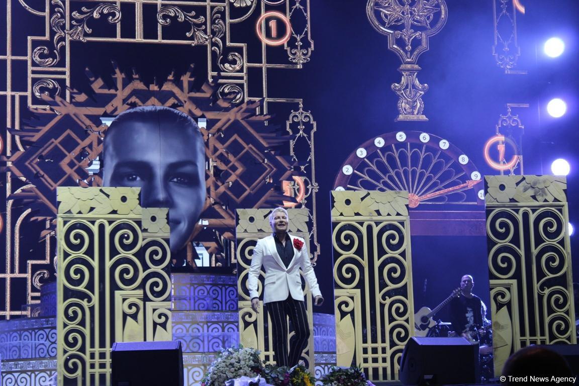 Потрясающее шоу Николая Баскова в Баку: Вот как надо отмечать день рождения! (ФОТО)