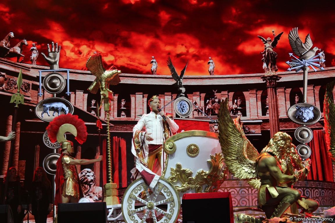 Потрясающее шоу Николая Баскова в Баку: Вот как надо отмечать день рождения! (ФОТО)