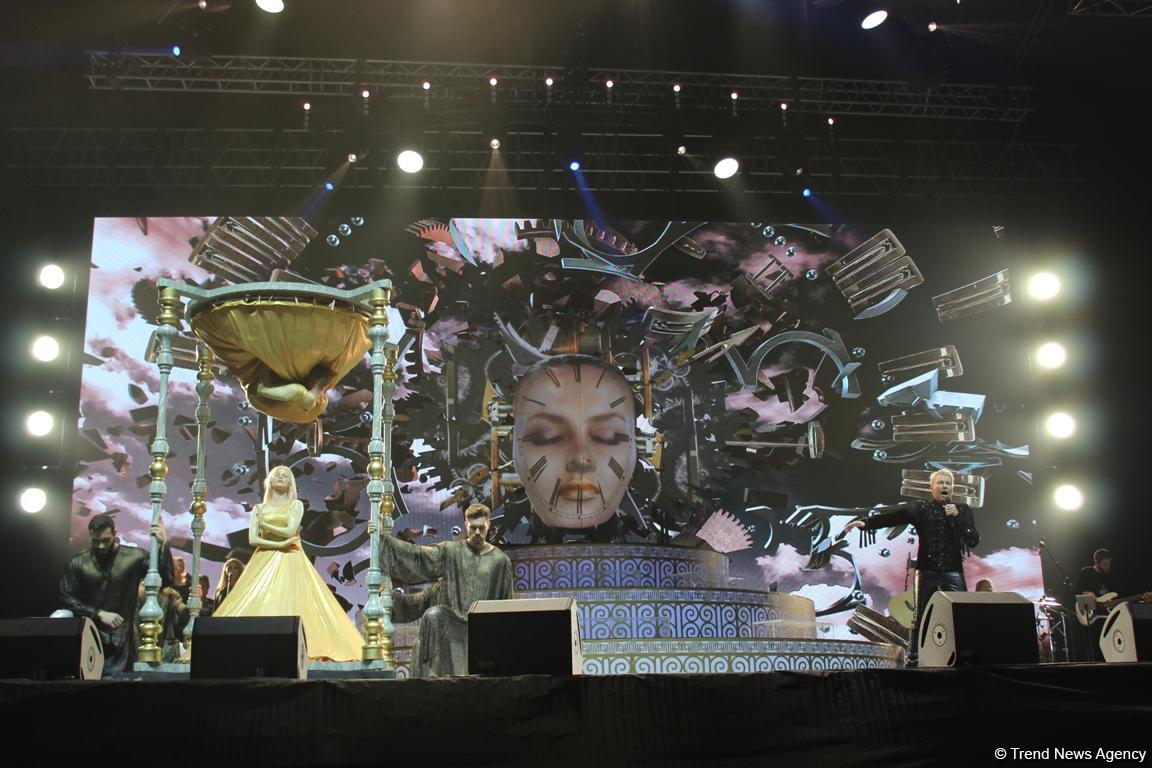 Потрясающее шоу Николая Баскова в Баку: Вот как надо отмечать день рождения! (ФОТО)