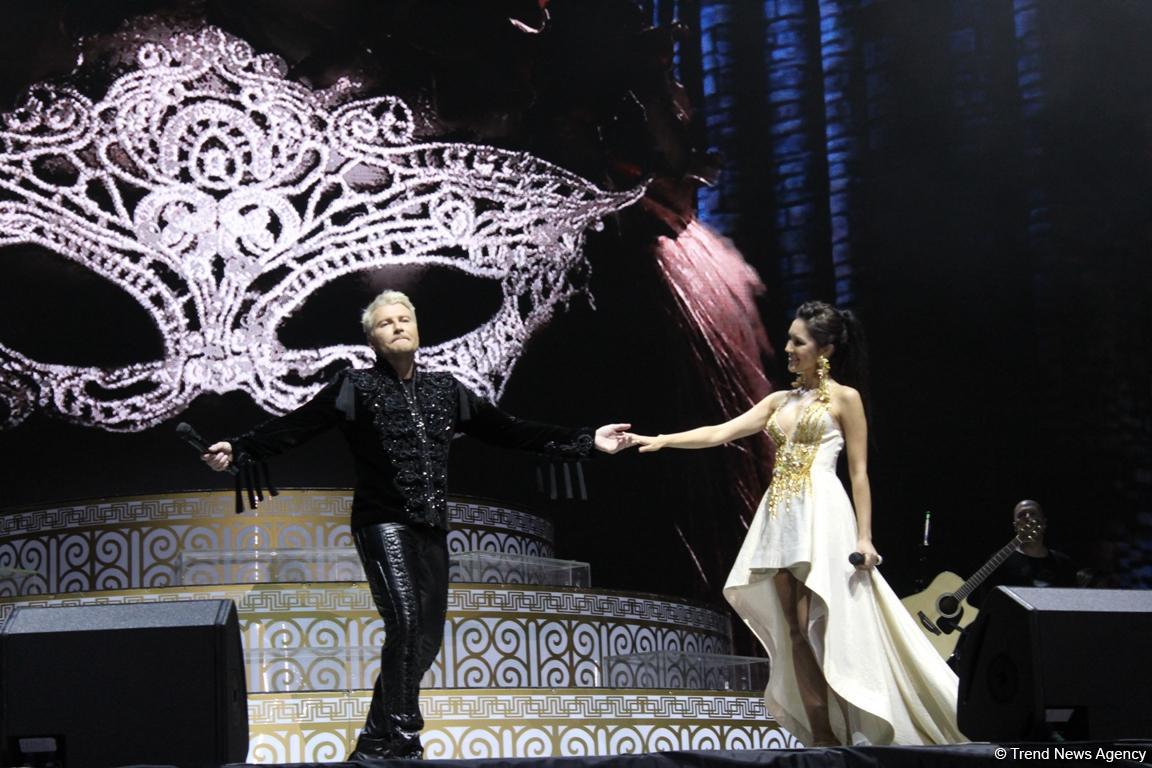 Потрясающее шоу Николая Баскова в Баку: Вот как надо отмечать день рождения! (ФОТО)