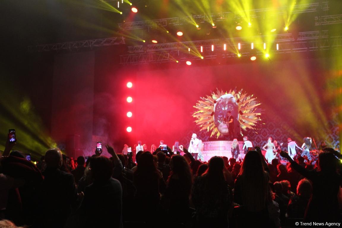 Потрясающее шоу Николая Баскова в Баку: Вот как надо отмечать день рождения! (ФОТО)