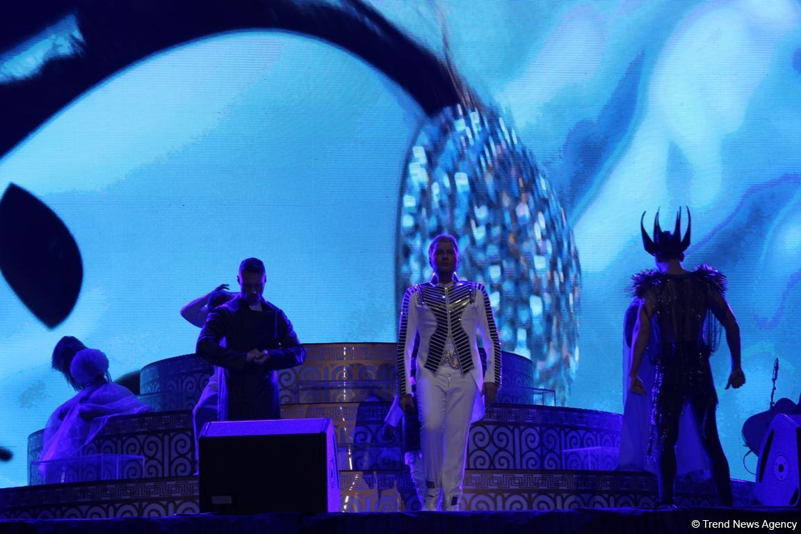 Потрясающее шоу Николая Баскова в Баку: Вот как надо отмечать день рождения! (ФОТО)