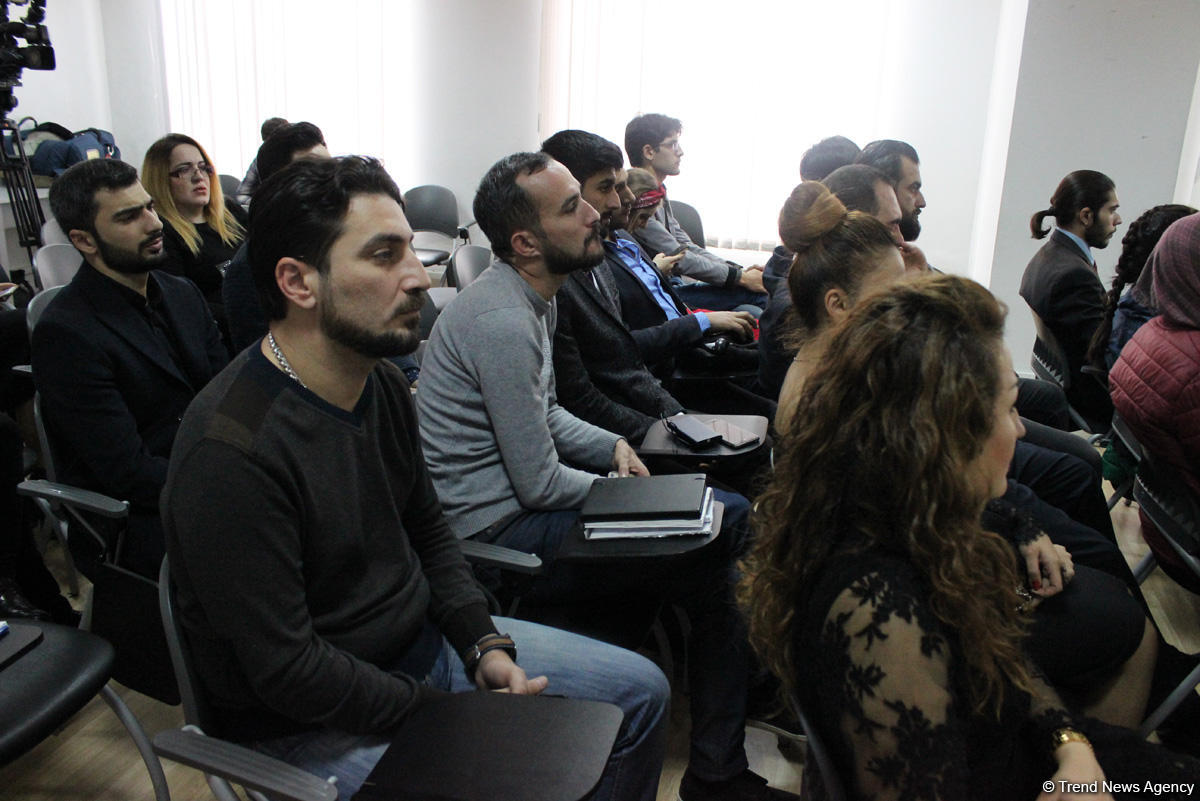 В Баку представители индустрии моды представили социальный проект "Берегите женщин!" (ВИДЕО, ФОТО)