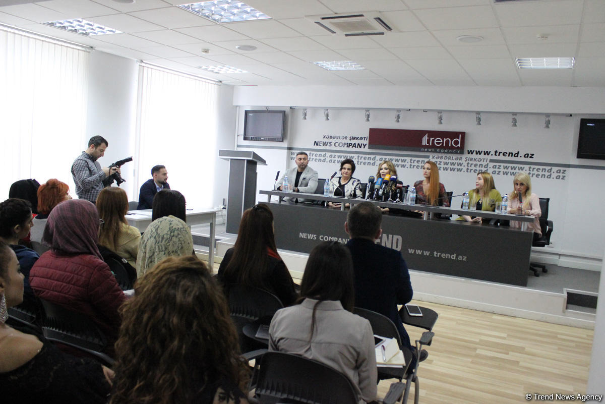 В Баку представители индустрии моды представили социальный проект "Берегите женщин!" (ВИДЕО, ФОТО)