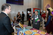 В Баку представили несколько видов древнего блюда национальной кухни фисинджан (ФОТО)