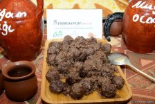 В Баку представили несколько видов древнего блюда национальной кухни фисинджан (ФОТО)