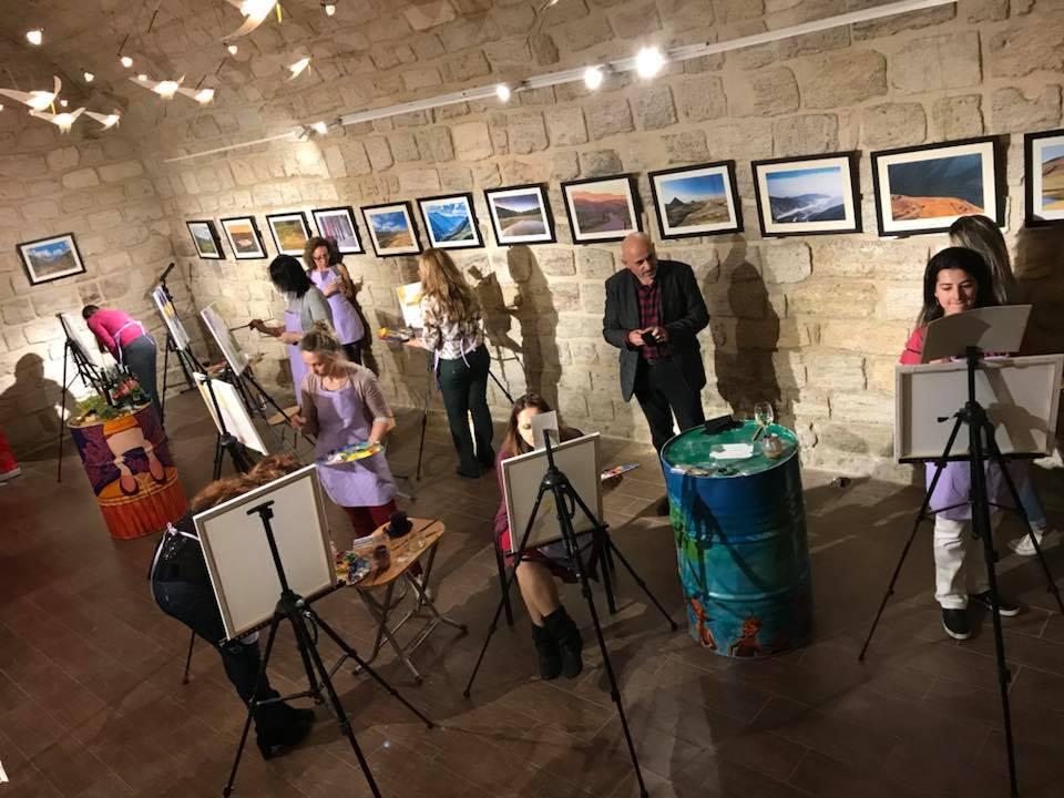 Красочные натюрморты и солнечные пейзажи Эльдара Бабазаде и его учеников (ФОТО)