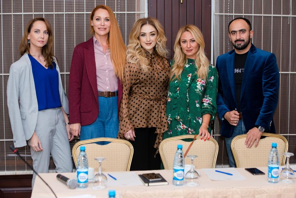 Любовь и мода по-бакински (ФОТО)