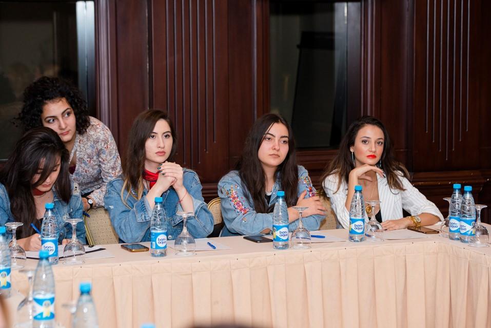 Любовь и мода по-бакински (ФОТО)