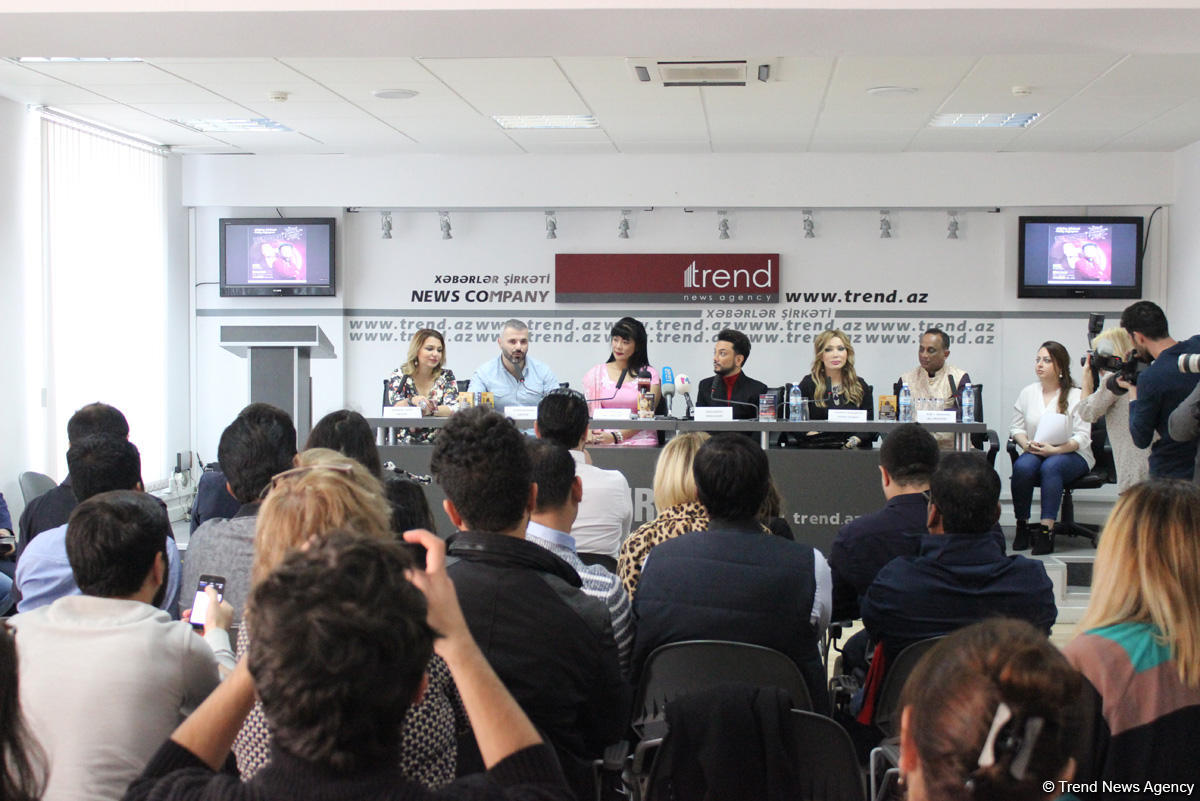 В Баку прошла пресс-конференция, посвященная грандиозному празднику Bollywood Night (ФОТО)