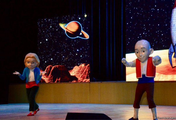 В Баку появился детский космодром (ФОТО)