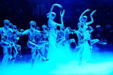 В Баку выступят безногий танцор и двухметровые циркачи – фантастическое шоу (ФОТО)