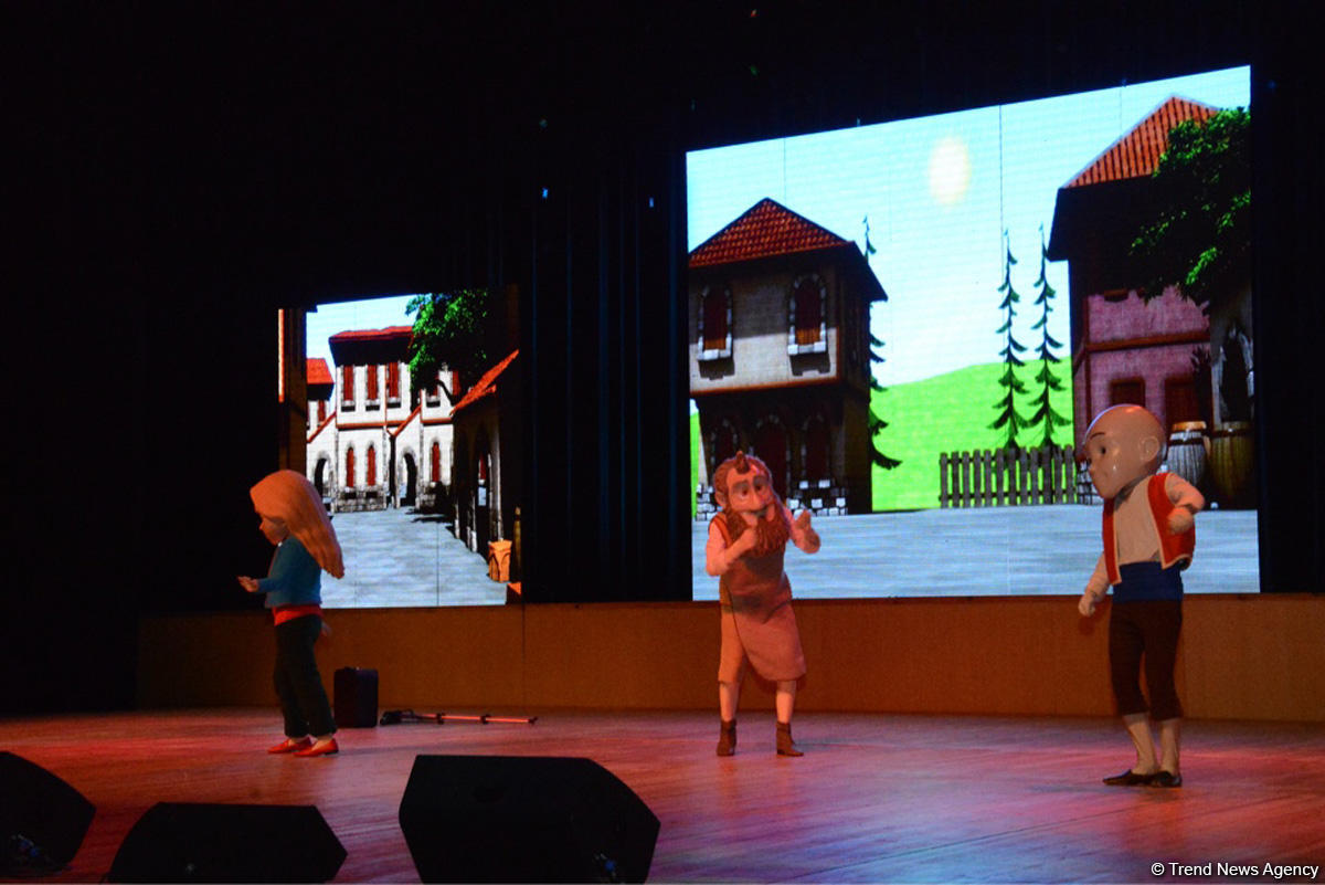 В Баку появился детский космодром (ФОТО)