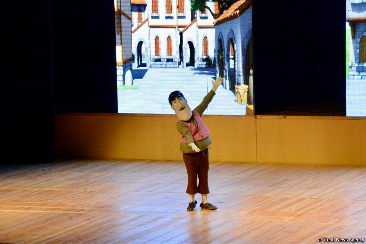 В Баку появился детский космодром (ФОТО)