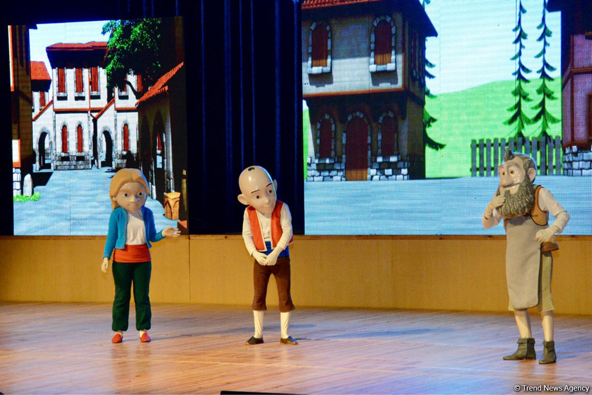 В Баку появился детский космодром (ФОТО)