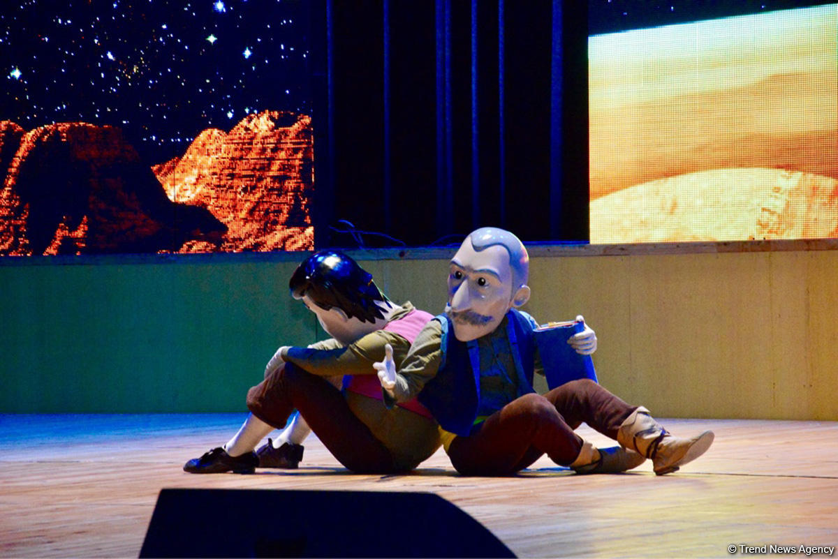 В Баку появился детский космодром (ФОТО)