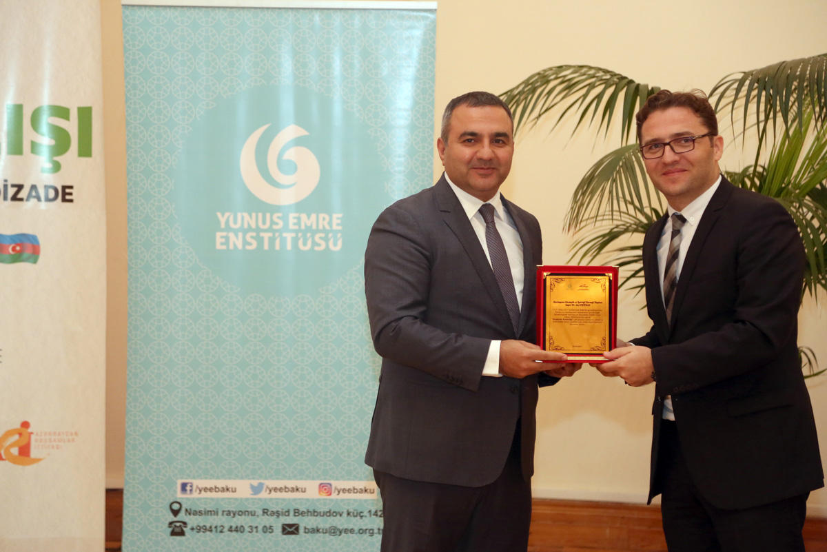 Умелые руки и яркие краски Азербайджана и Турции (ФОТО)