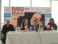 Хочу послушать азербайджанский мугам - прославленный французский аккордеонист Ришар Гальяно (ФОТО)