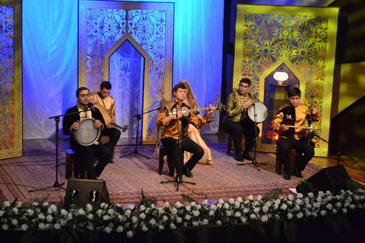 В Баку отметили 300-летие визиря Карабахского ханства и поэта Моллы Панах Вагифа (ФОТО)