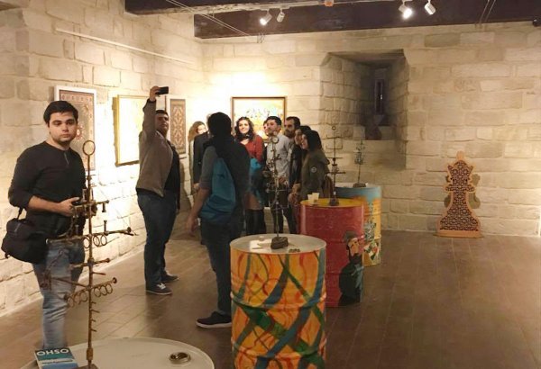 В Баку проходит Фестиваль декоративно-прикладного искусства (ФОТО)