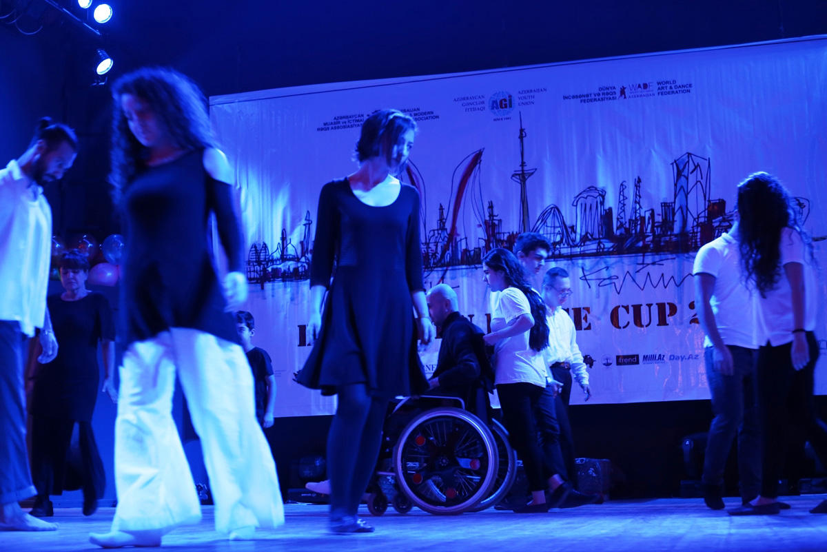 Азербайджан и Россия – кто лучше? (ФОТО)