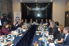 Качество банковского обслуживания в Азербайджане в ряде случаев оставляет желать лучшего - омбудсмен (ФОТО)