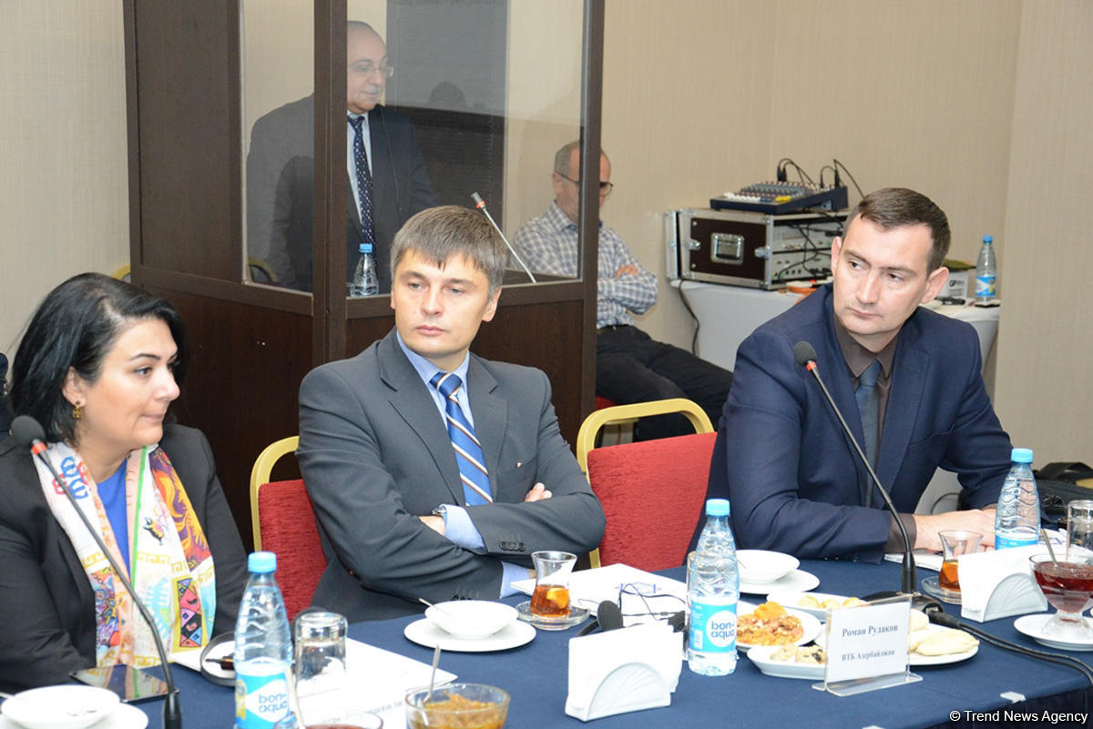 Качество банковского обслуживания в Азербайджане в ряде случаев оставляет желать лучшего - омбудсмен (ФОТО)