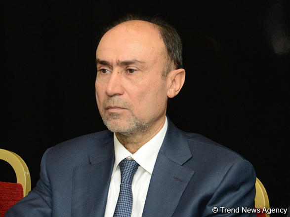 Расширение безналичных расчетов в Азербайджане может привести к снижению процентных ставок