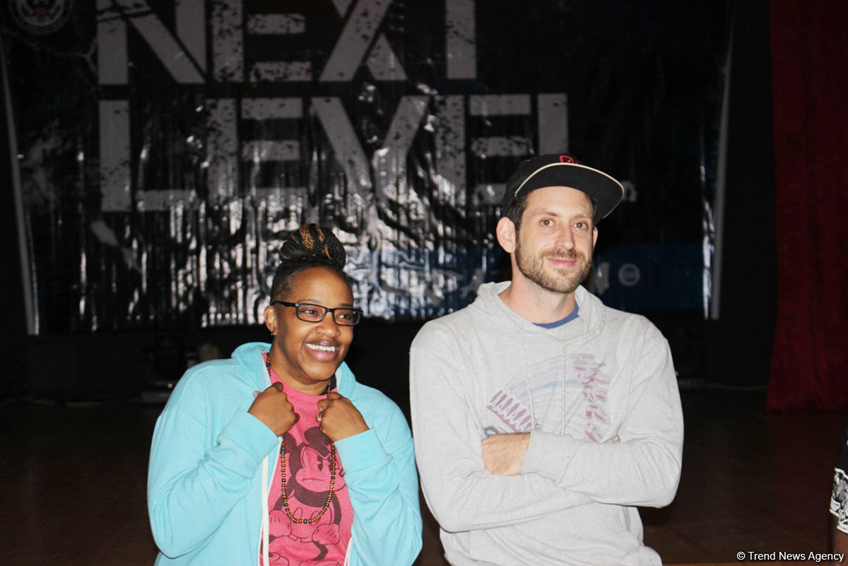 Американские мастера хип-хопа об Азербайджане, мейхане и национальных танцах (ФОТО)