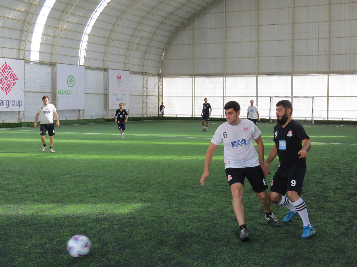 В Баку стартовали игры AZFAR Business League по мини-футболу среди компаний (ВИДЕО,ФОТО)