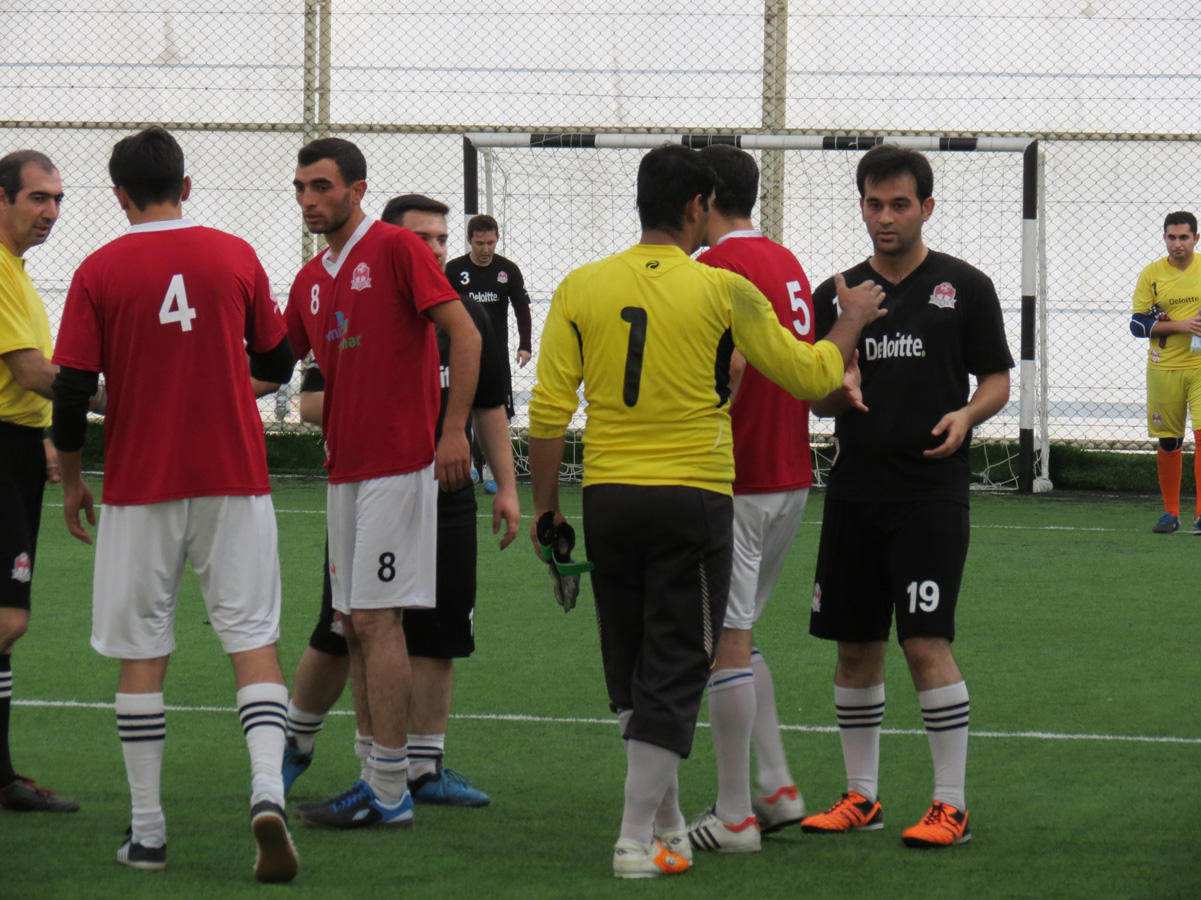 В Баку стартовали игры AZFAR Business League по мини-футболу среди компаний (ВИДЕО,ФОТО)