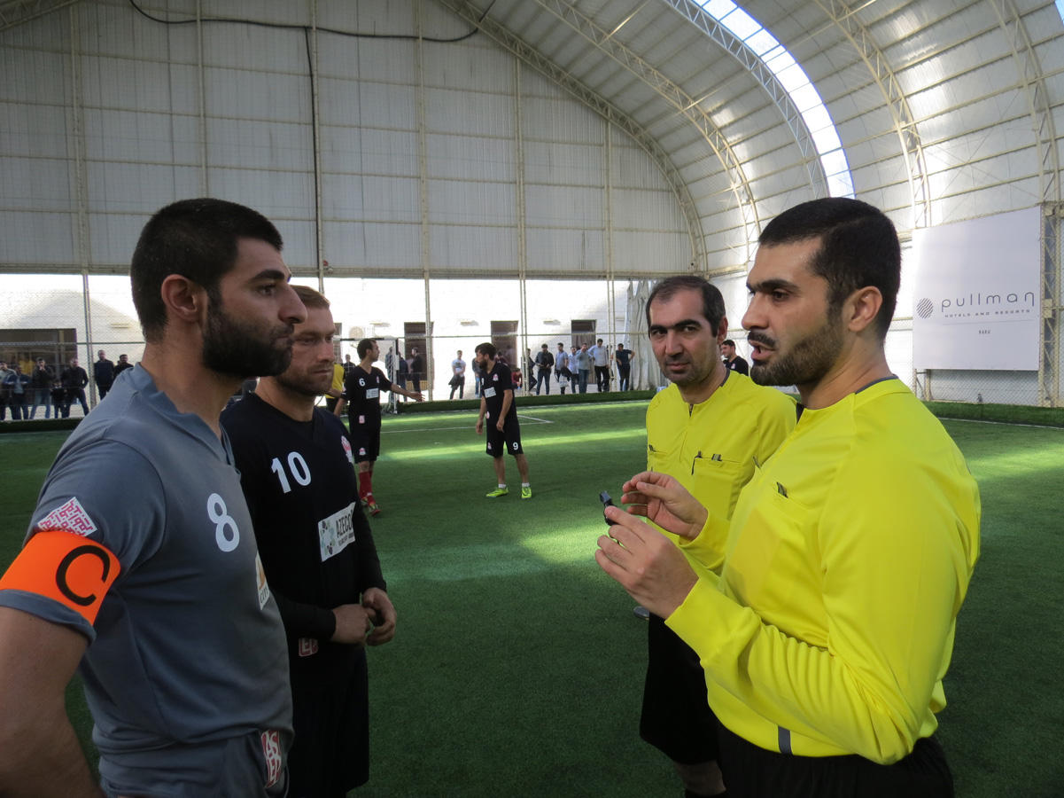 В Баку стартовали игры AZFAR Business League по мини-футболу среди компаний (ВИДЕО,ФОТО)